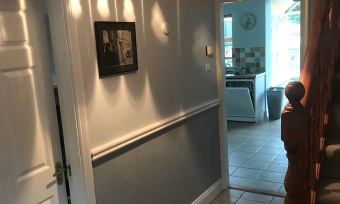 Baltimore Maison | Comfortable Baltimore home modern amenities perfect for families.