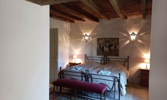 Charente Limousine Maison | Holiday Home 'Gîte Le Clou' with Private Garden