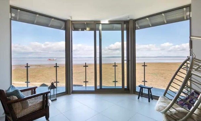 Portishead Maison | Captivating 7-Bed House in Bristol