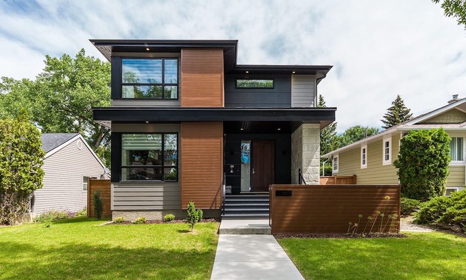 South Lethbridge Maison | Theatre - Fire Table - High End Executive Home