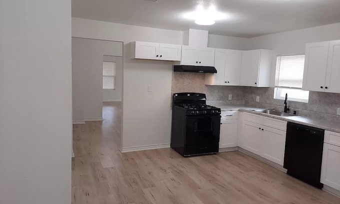 Beaumont Maison | 1Bed and 1Bath house for Rent