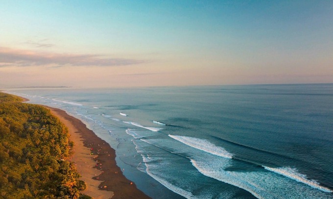 Bejuco Appartement | Beachside Bliss: Shared Pool, BBQ -Close to beach!