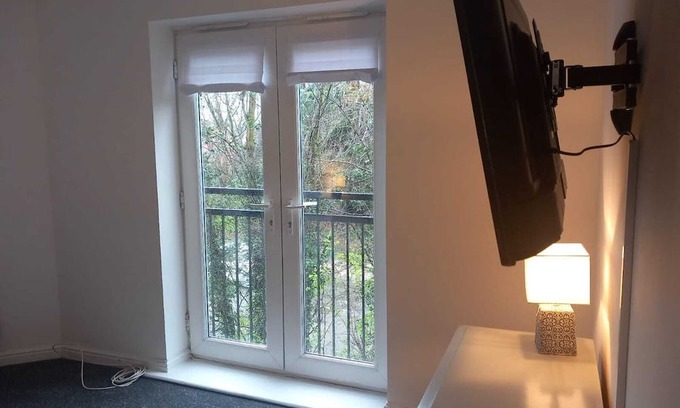 Basildon Appartement | Cosy Large 1 Bedroom, En suite & Kitchen with Parking in Basildon