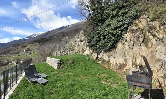 Mello Appartement | Nice apartment for 4 people with A/C, WIFI, TV, terrace, pets allowed and parking