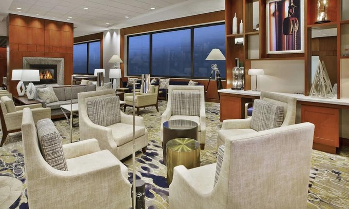 East Bayside Maison | Relax by the Bay: Portland Waterfront Hotel with Indoor Pool | 2 Units