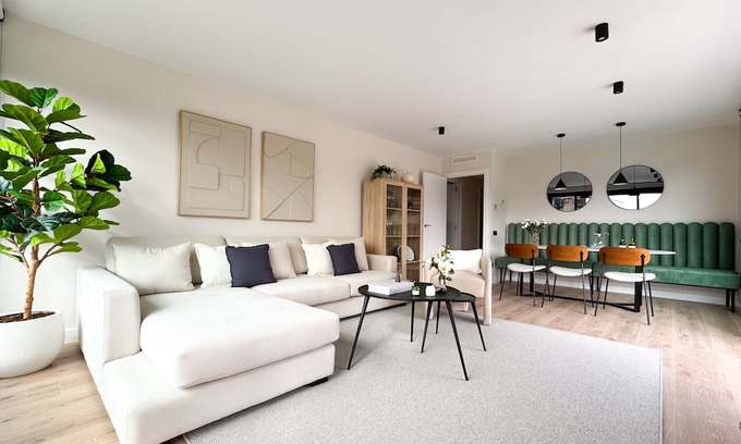 Pozuelo de Alarcon Appartement | Apartment with parking and pool in Pozuelo.