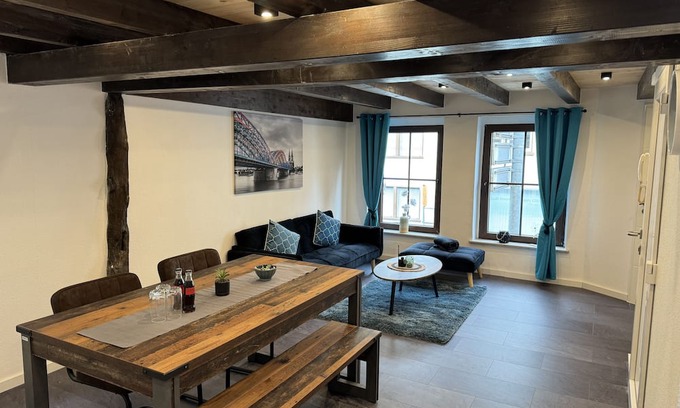 Siegburg Appartement | 4711 Suite - Stilvolle, Einzigartige und Zentral Gelegene Ferienwohnung