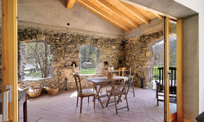 Llanars Maison | Holiday Home 'El Molí De Can Culí' with Mountain View, Private Terrace and Wi-Fi