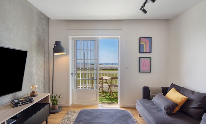 Vagos Appartement | Apartment 'Sunset At Vagueira Beach' with Sea View, Balcony and Wi-Fi
