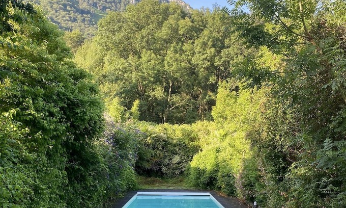 Accous Lit Et Petit-Déjeuner | Le Mouton Bleu, Chambres D'hôte de Charme au Pied des Montagnes en Vallée D'aspe