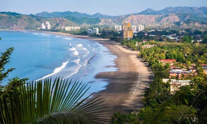 Jaco Appartement | Villa Encanto - Jungle & river views! In Jaco
