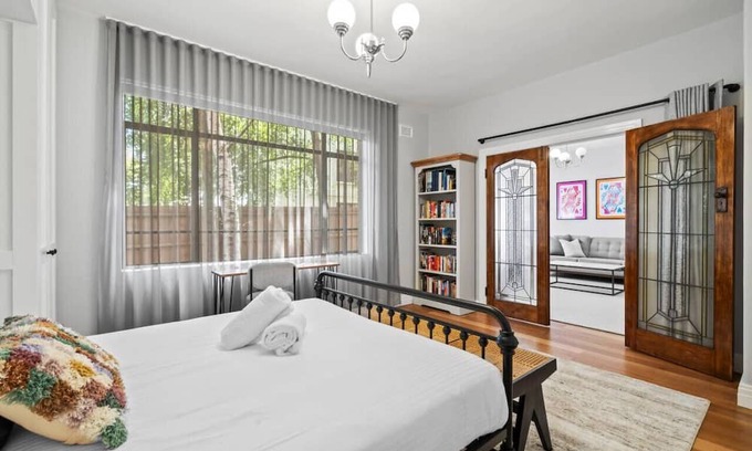 St. Kilda East Appartement | Saint Kilda Sanctuary - complementary car park