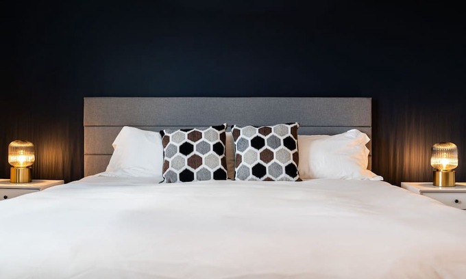 Shelburne Maison | Two Bedroom Suite in the heart of Shelburne