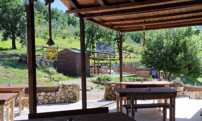 Arpino Maison | 12 m2 tent equipped with a comfortable French double bed, with an internal space to relax in. The ex