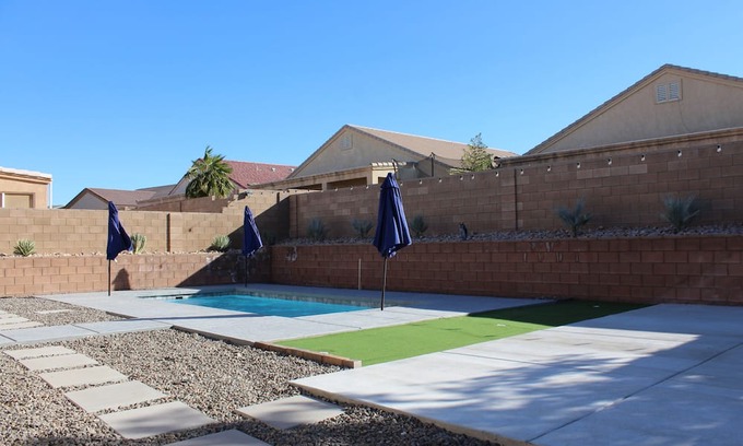Fort Mohave Maison | The Mohave Fort: Pool & Patio