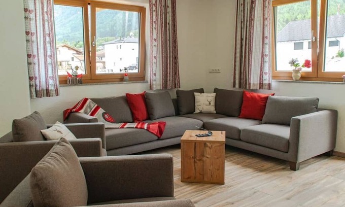 Sautens Appartement | Ötztal holiday home Sennerhäusl