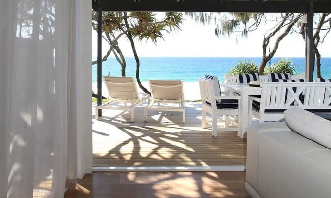 Currimundi Maison | LUXURY ABSOLUTE BEACHFRONT HOLIDAY SUNSHINE COAST