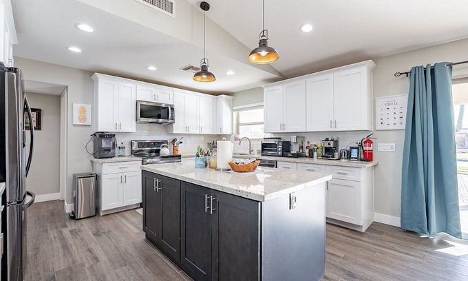 East Mesa Maison | Spacious desert oasis! Room to play, tons of parking!