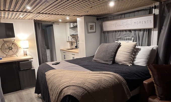 Hendricks and Venice Isles Location De Bateaux | Houseboat off Las Olas! 5 mins from the beach