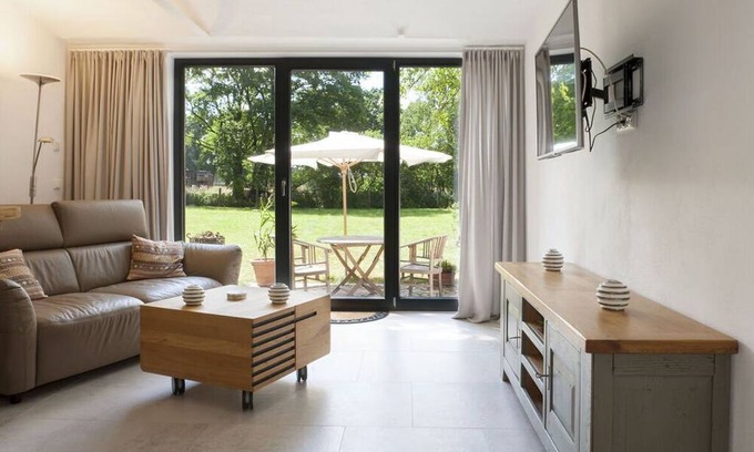 Greven Appartement | Holiday home Owl's Nest