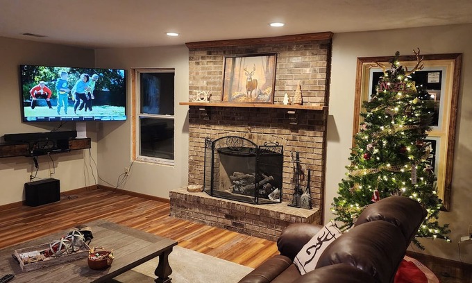 Perks Cabine | Lodge style private farm home newly renovated on beautiful country acreage.