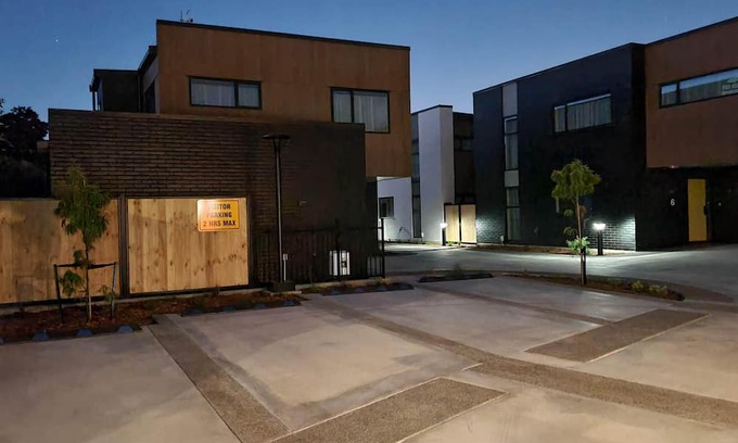Palmerston North Maison | El Beracca Retreat - A Home away from home.