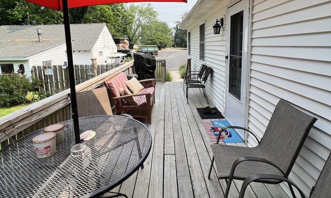 Bayville Maison | Barnegat Bay Getaway