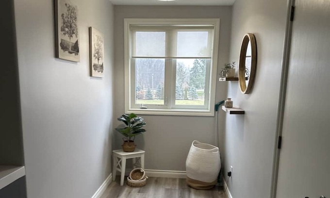 Bayham Appartement | Relax in the Country retreat cozy apartment close to the lake.