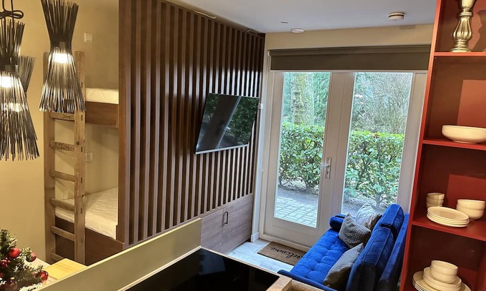 Municipality of Oisterwijk Appartement | Welcome to our cozy Tiny House Ven, a charming space of 25m²