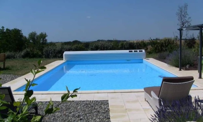 Lussan Appartement | Gîte Le Maél - Piscine & Spa Privatif