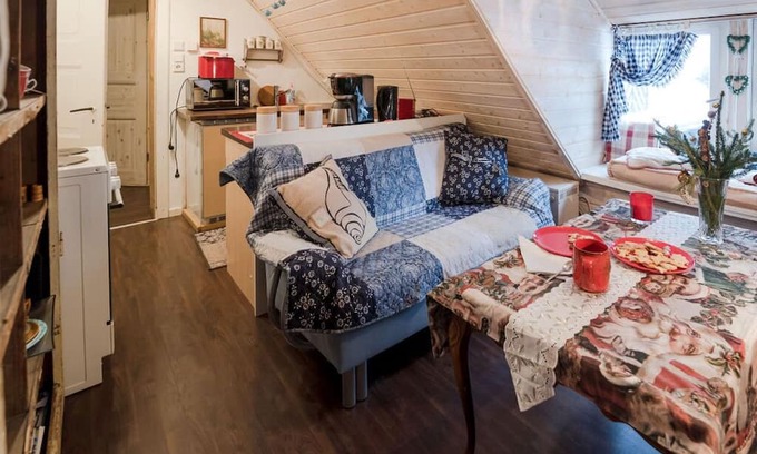 Altenbeken Appartement | Forest view in the old forest office