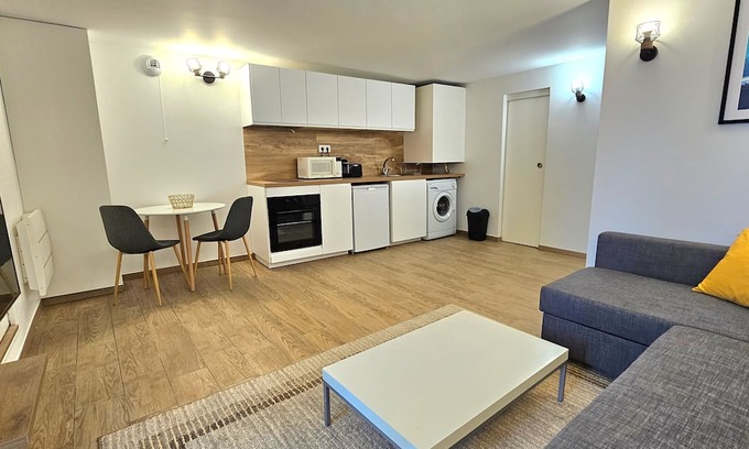 Sevran Appartement | Appartement Cosy Refait à Neuf Proche Parc des Expositions et Aéroport CDG