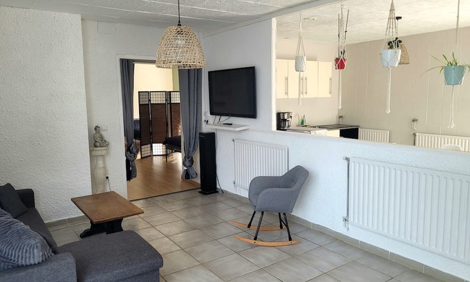 Gavarret-sur-Aulouste Maison | Agréable Maison au Cœur de la Campagne