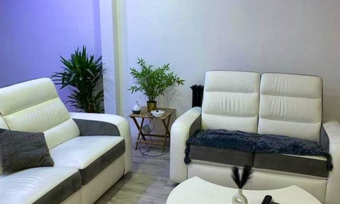 Longvic Maison | Homerez - Amazing house for 12 ppl. with jacuzzi, garden and terrace at Longvic