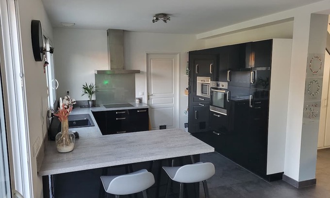 Villiers-Saint-Frederic Maison | Maison Familiale de 120m2 et son Jardin Idéalement Placée Pour JO 2024