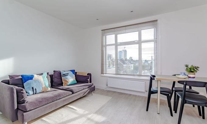 Broad Green Appartement | Luxury apartment with workspace