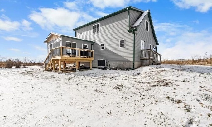 Cass County Maison | Beautiful countryside home, fresh remodel. Minutes from Lincoln and Omaha.