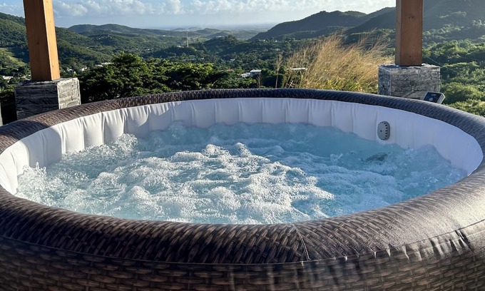 Lapa Chalet De Ski | Cozy mountain retreat. Reconnect with nature at this unforgettable escape.