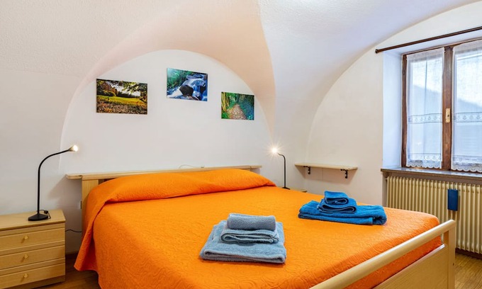 Segonzano Maison | Apartment In A Hotel 'Valentina Val Di Cembra' with Mountain View, Balcony and Wi-Fi