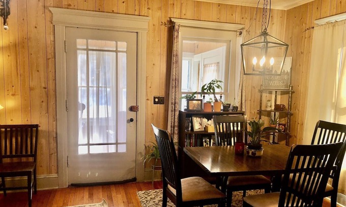 Syracuse Maison | Room available within Professional Travelers House