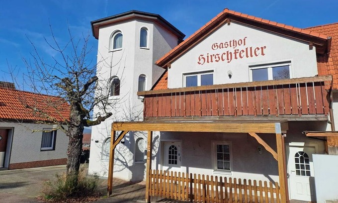 Jebenhausen Maison | Gasthof Hirschkeller