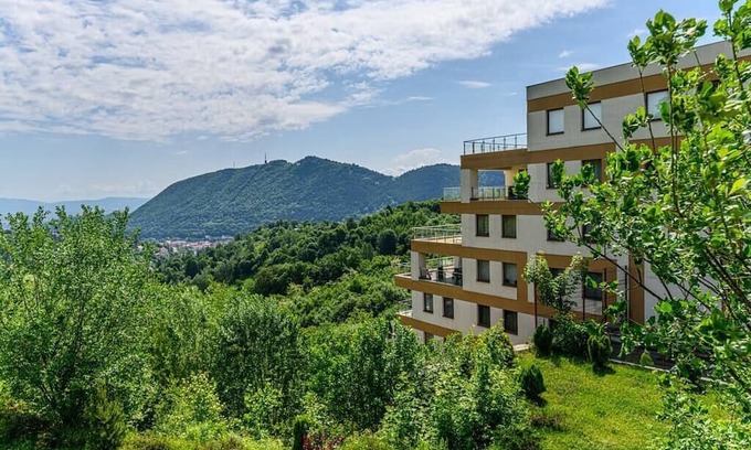 Vladeni Copropriété | UNO Gardens with City-view Studio ❤