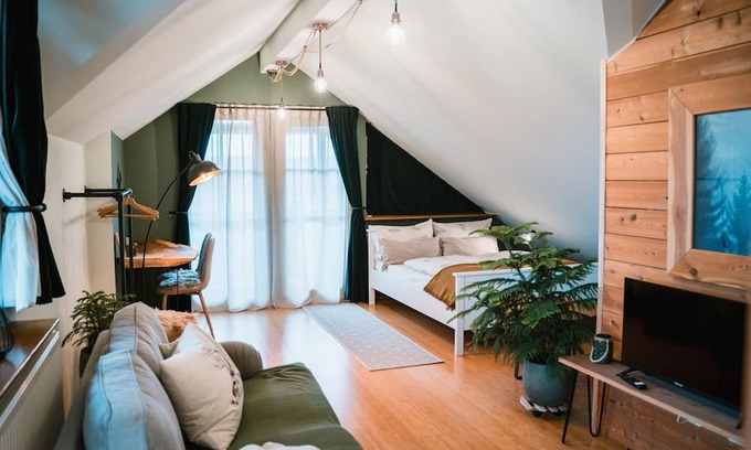 Hohenstein Appartement | Albpanorama- Apartment mit Privatsauna u. Ausblick