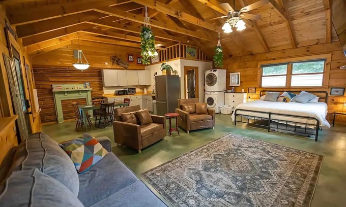 Checotah Appartement | Guest Suite with Hot Tub