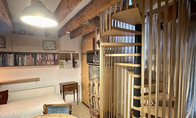 Quartier du Pont-de-Flandre Appartement | Charming 40m2 Duplex - Quiet & Bright near Parc de la Villette