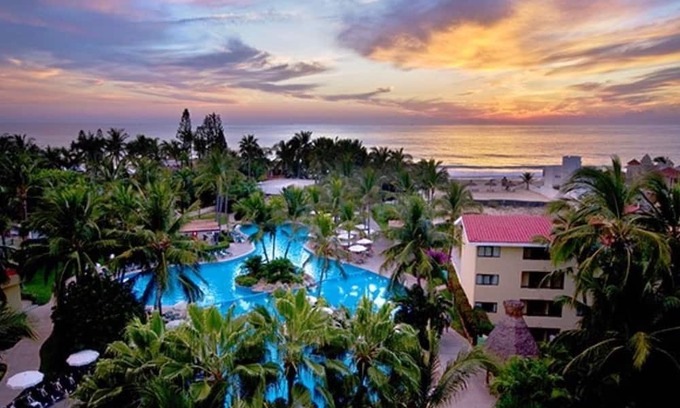 Costa Azul Station Balnéaire | Spacious 1-Bedroom Suite With Kitchen and Balcony