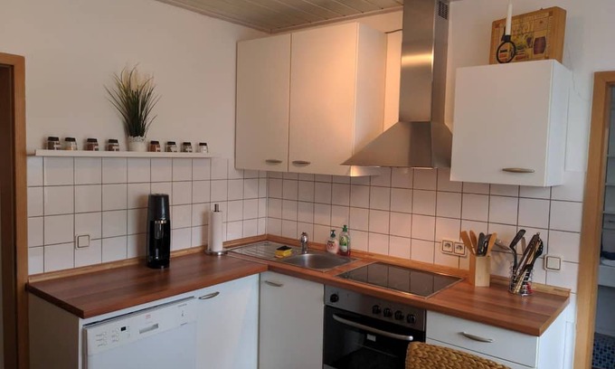 Grebenstein Appartement | Ferienwohnung im Grünen