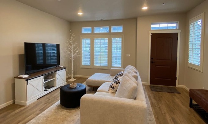 Wilsonville Maison | Cozy home in Wilsonville - Villebois Community