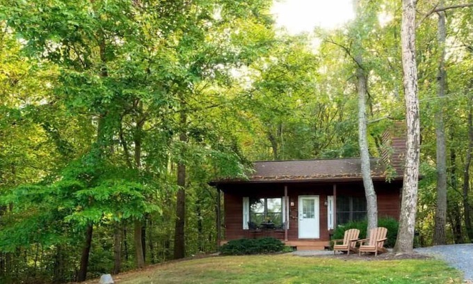Steeles Tavern Cabine | Sunset Cabin, Hot tub and on site Spa!
