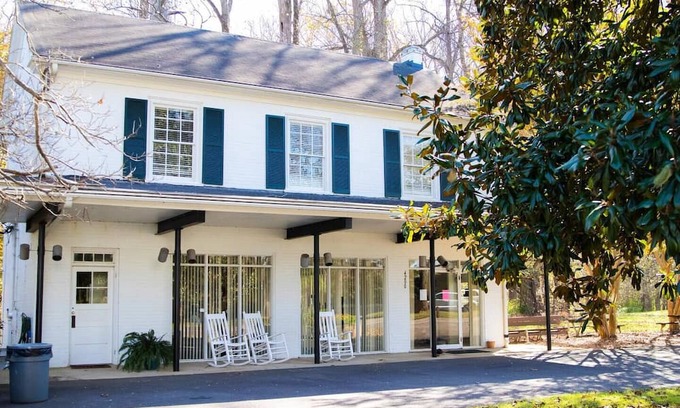 Clemmons Appartement | Take it easy at this unique and tranquil getaway